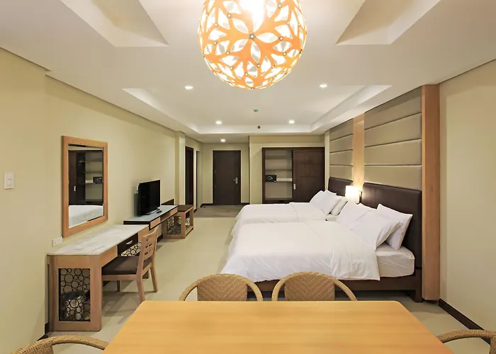 Westown Lagoon - South Wing 3* Cebu