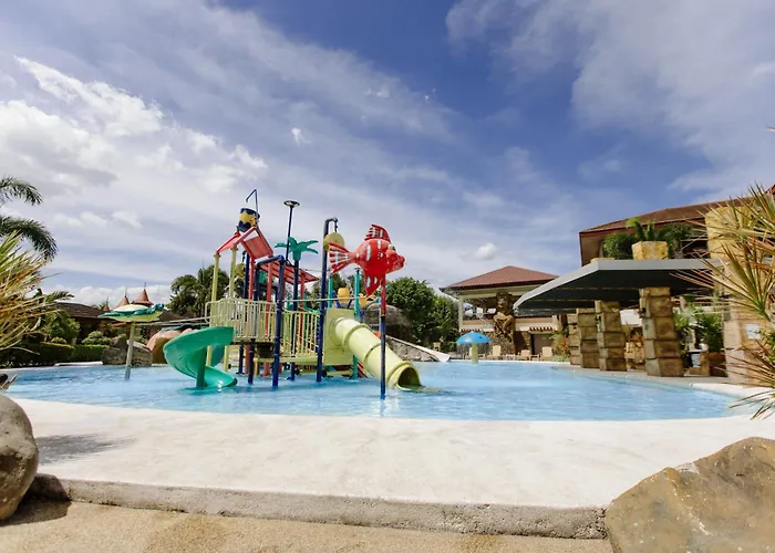Westown Lagoon - South Wing 3*