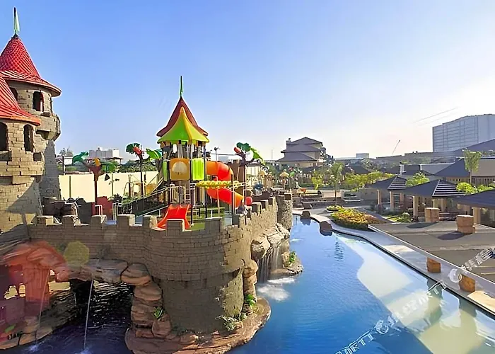 Westown Lagoon - South Wing Resort 3*